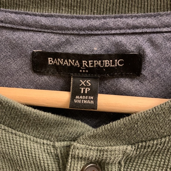 Banana Republic | Men's Longsleeve T-Shirt | Olive Green | US XS - Picture 3 of 4